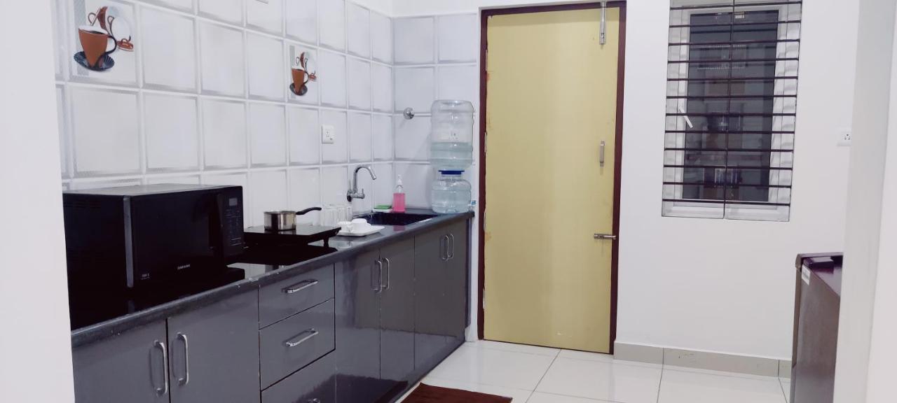 Suvarna Elite - Premium Apartment Hotel Májszúr Kültér fotó