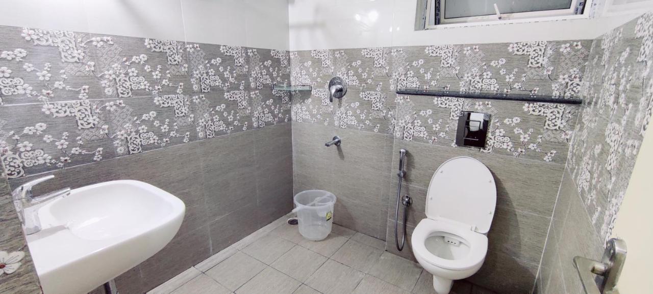 Suvarna Elite - Premium Apartment Hotel Májszúr Kültér fotó