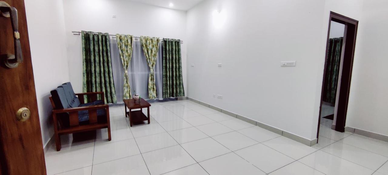 Suvarna Elite - Premium Apartment Hotel Májszúr Kültér fotó